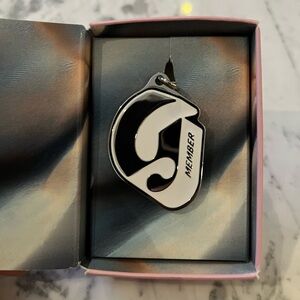 Never released glossier members keychain